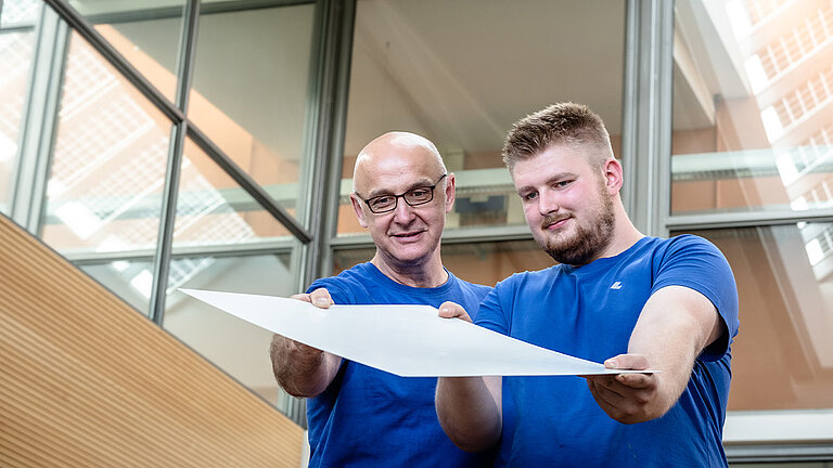 LAMILUX Karriere Produktionsmitarbeiter Gelocat