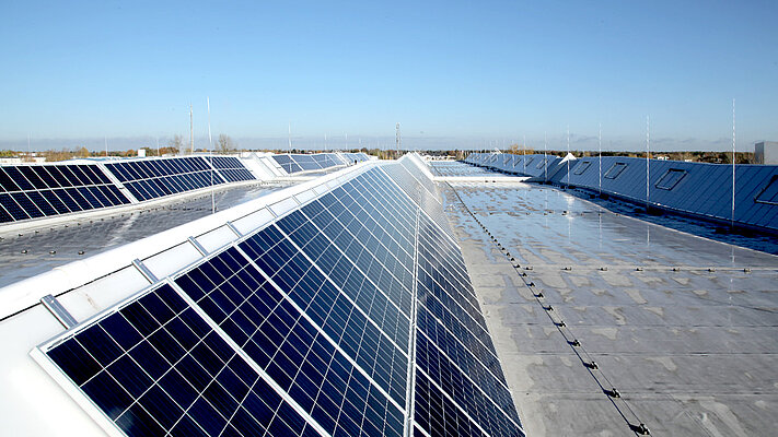 LAMILUX Lichtband S Energyline - Logistikzentrum, Hoppegarten