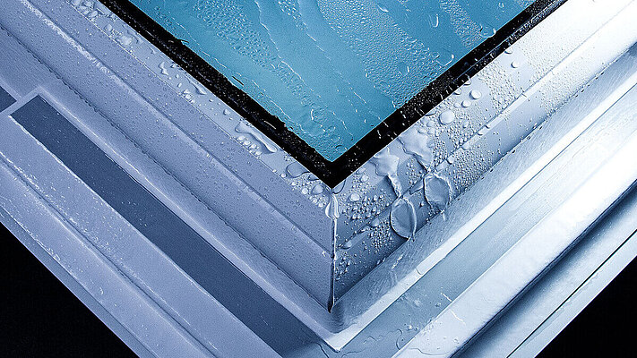 LAMILUX Flachdach Fenster F100 - CGI Regen