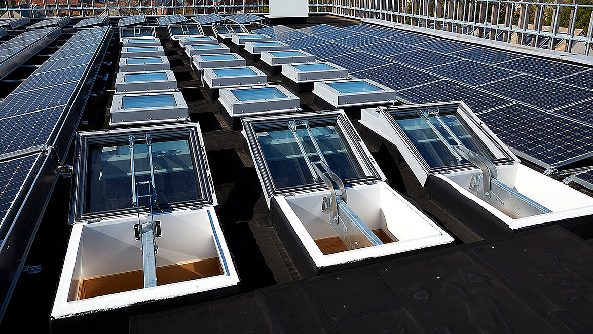Energieeffizienz LAMILUX Flachdach Fenster Passivhausstandard