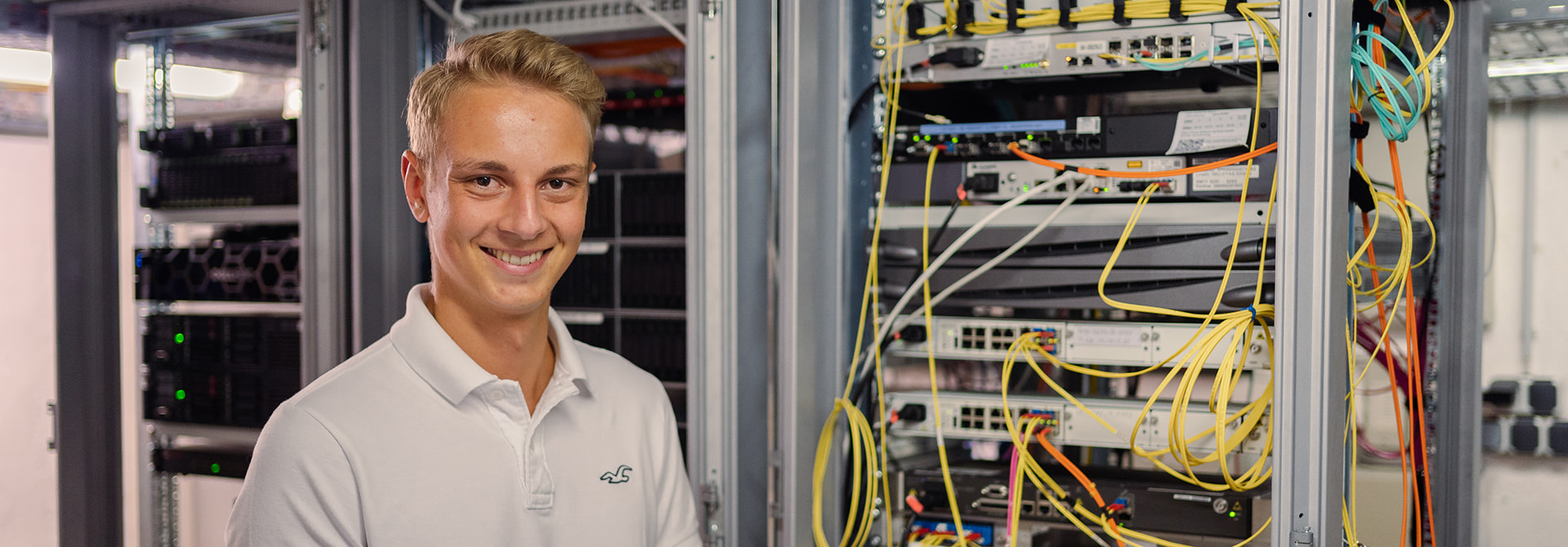 Praktikum Forschung und Entwicklung/ Anwendungstechnik Verbundwerkstoffe (m/w/d) Praktikum Forschung und Entwicklung/ Anwendungstechnik Verbundwerkstoffe (m/w/d)