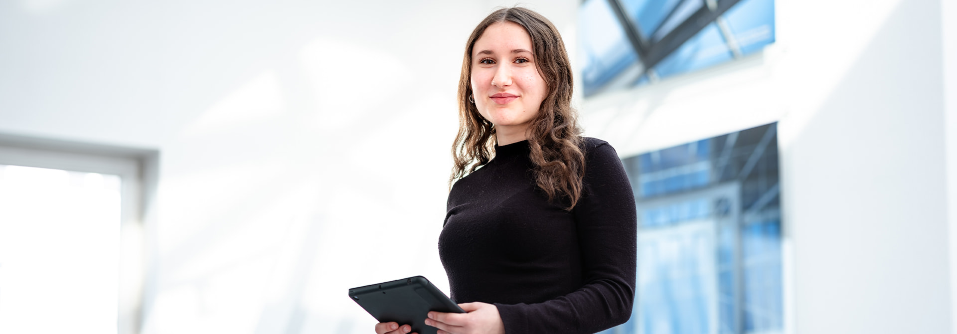 Werkstudententätigkeit internationaler Vertrieb (m/w/d) Werkstudententätigkeit internationaler Vertrieb (m/w/d)