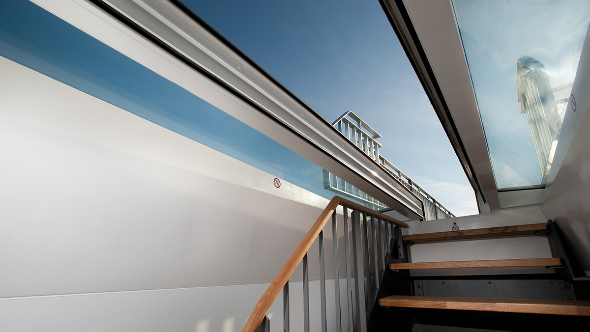 Flachdach Fenster FE im Dachgeschoss LAMILUX